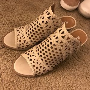 Size 9 chucky/block heels